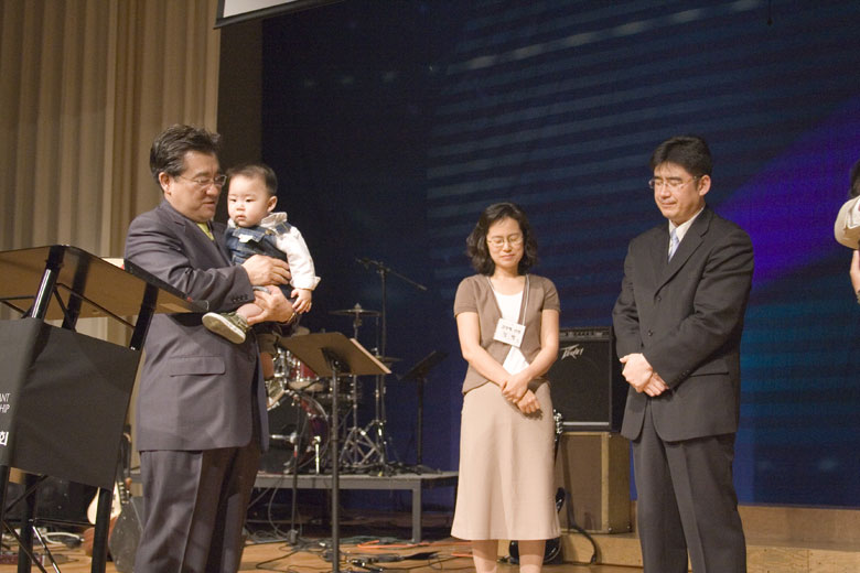 052508-oikos (1).jpg